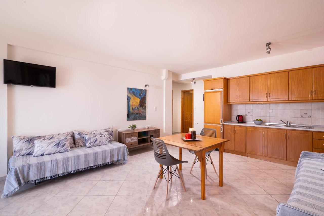 Xenia Apartment *